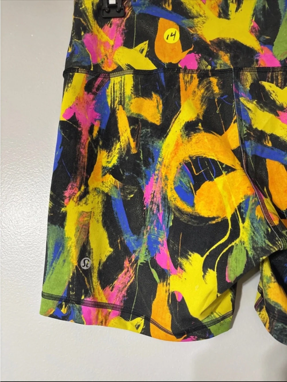 LULULEMON WUNDER TRAIN BIKE SHORTS